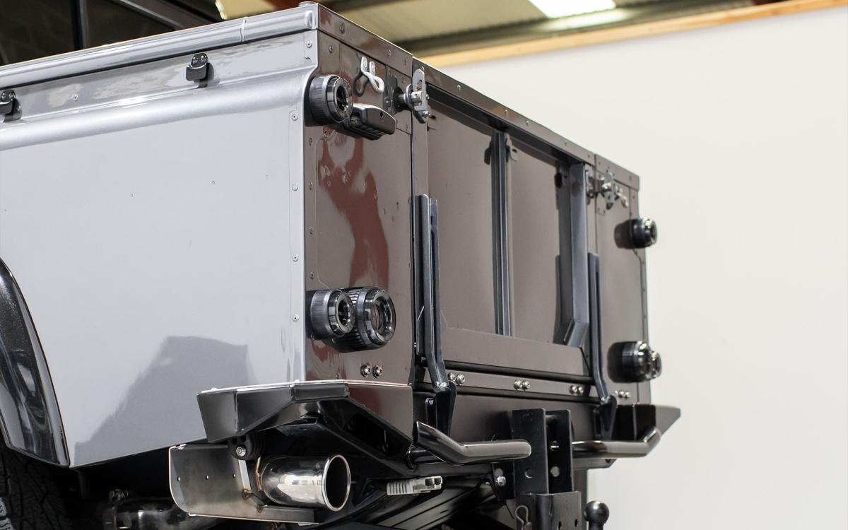 Glohh GL-2x Defender Tailights - Smoked Lens (1990 - 2016) Glohh GL-2x Defender Tailights - Smoked Lens (1990 - 2016)